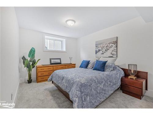 53 Niagara Street, Collingwood, ON - Indoor Photo Showing Bedroom