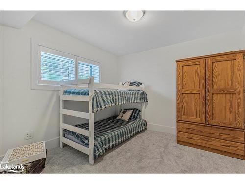 53 Niagara Street, Collingwood, ON - Indoor Photo Showing Bedroom