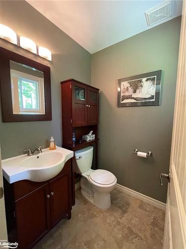 145 Rankin Lake Road, Seguin, ON - Indoor Photo Showing Bathroom