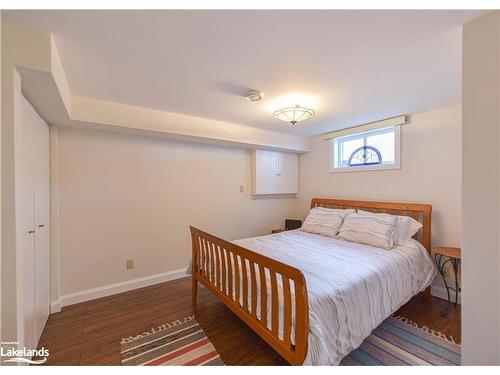 365 Macisaac Drive, Orillia, ON - Indoor Photo Showing Bedroom