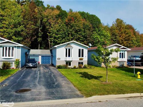 49 Pinecone Drive, Bracebridge, ON - Outdoor With Facade