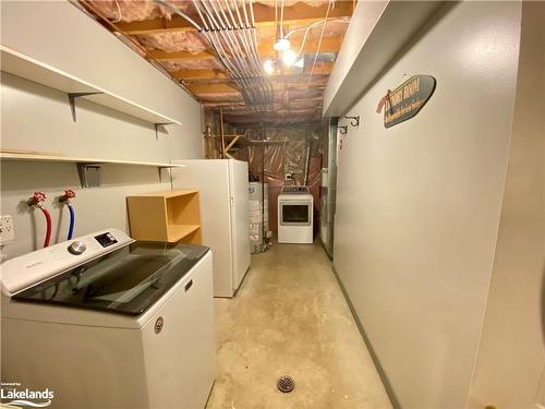 49 Pinecone Drive, Bracebridge, ON - Indoor Photo Showing Laundry Room