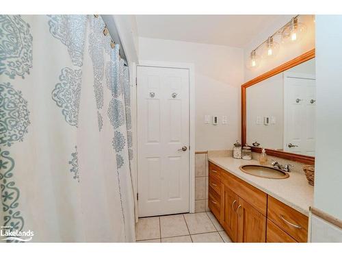 51 Mary Lake Crescent, Port Sydney, ON - Indoor Photo Showing Bathroom