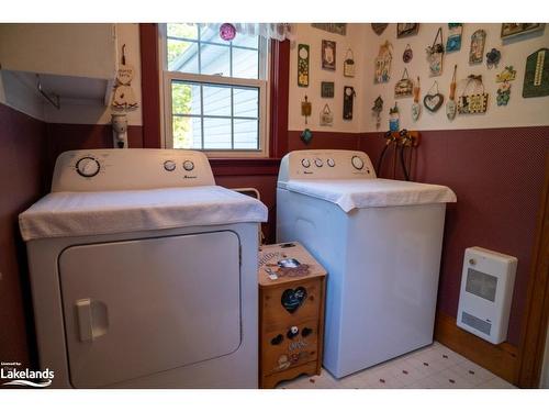 113 Hammel Ave Avenue, Nobel, ON - Indoor Photo Showing Laundry Room