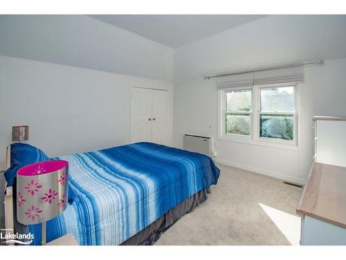 14 Marsh Harbour, Aurora, ON - Indoor Photo Showing Bedroom