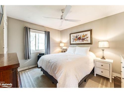 221 Dill Street, Bracebridge, ON - Indoor Photo Showing Bedroom