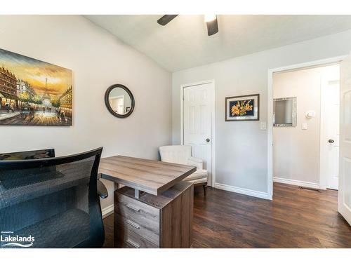 221 Dill Street, Bracebridge, ON - Indoor Photo Showing Dining Room