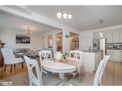 26 Homerton Avenue, Richmond Hill, ON - Indoor Photo Showing Dining Room