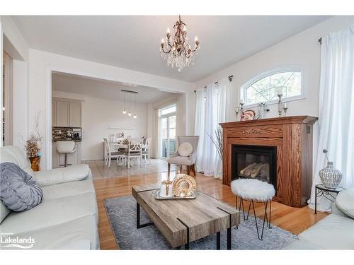 26 Homerton Avenue, Richmond Hill, ON - Indoor Photo Showing Living Room With Fireplace