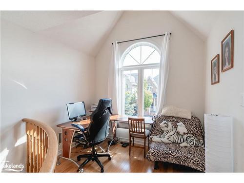 26 Homerton Avenue, Richmond Hill, ON - Indoor Photo Showing Other Room