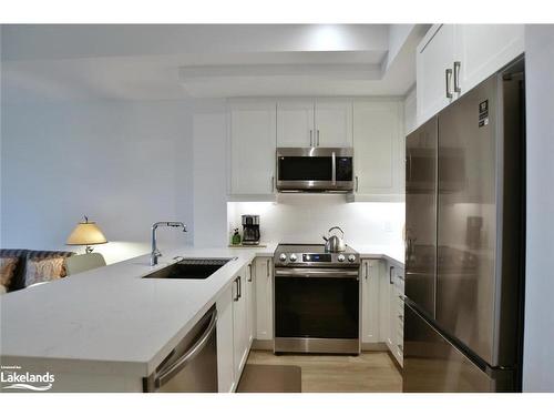 223-1 Hume Street, Collingwood, ON - Indoor Photo Showing Kitchen With Upgraded Kitchen