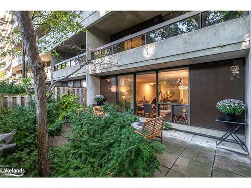 106-80 Quebec Avenue, Toronto, ON - Outdoor With Balcony