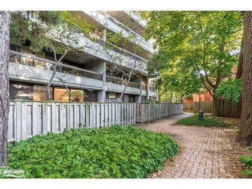 106-80 Quebec Avenue, Toronto, ON - Outdoor With Balcony