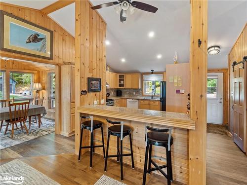 1041 Big Island Road, Bracebridge, ON - Indoor Photo Showing Dining Room