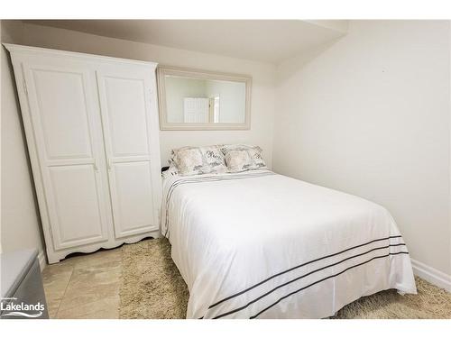 17 Mair Mills Drive, Collingwood, ON - Indoor Photo Showing Bedroom