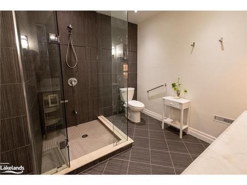 17 Mair Mills Drive, Collingwood, ON - Indoor Photo Showing Bathroom