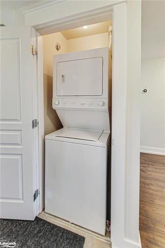 202-115 Fairway Court, Town Of Blue Mountains, ON - Indoor Photo Showing Laundry Room