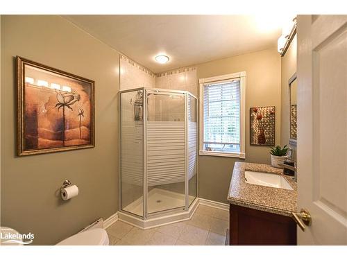 235 Medonte Sideroad 2, Coldwater, ON - Indoor Photo Showing Bathroom