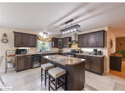 235 Medonte Sideroad 2, Coldwater, ON - Indoor Photo Showing Kitchen