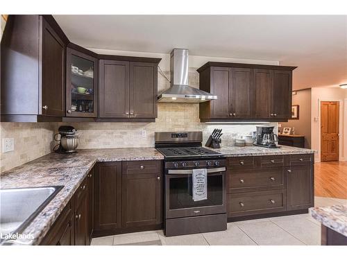 235 Medonte Sideroad 2, Coldwater, ON - Indoor Photo Showing Kitchen