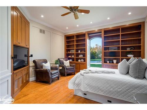 1428 10 Nottawasaga Concession N, Clearview, ON - Indoor Photo Showing Bedroom