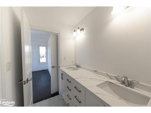 289 Ramblewood Drive, Wasaga Beach, ON - Indoor Photo Showing Bathroom