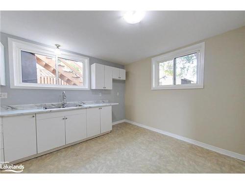 646 Oak Street, Collingwood, ON - Indoor Photo Showing Kitchen