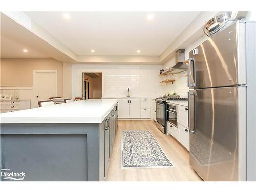 8 Juniper Court, Collingwood, ON - Indoor Photo Showing Kitchen