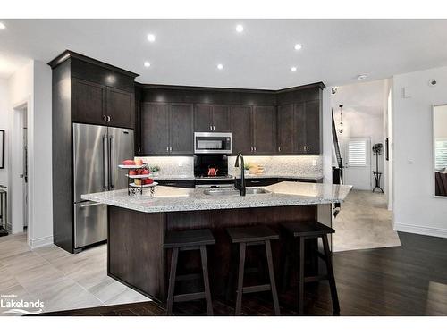 112 Admirals Trail, Thornbury, ON - Indoor Photo Showing Kitchen With Stainless Steel Kitchen With Upgraded Kitchen