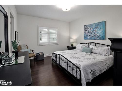 112 Admirals Trail, Thornbury, ON - Indoor Photo Showing Bedroom