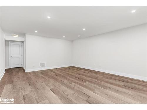 141 White Oak Crescent, The Blue Mountains, ON - Indoor Photo Showing Other Room