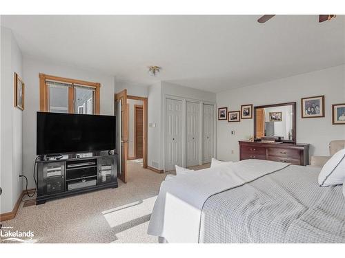 960 County Road 6 N, Tiny, ON - Indoor Photo Showing Bedroom