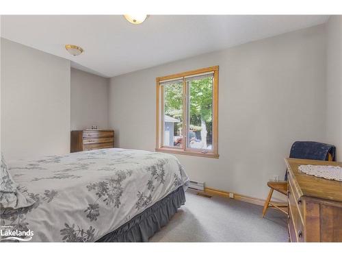 960 County Road 6 N, Tiny, ON - Indoor Photo Showing Bedroom