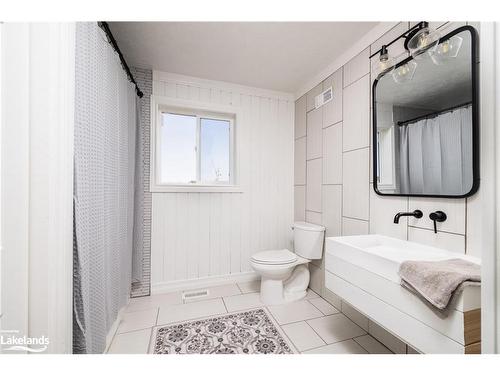 324310 Sideroad 27 Road, Meaford Municipality, ON - Indoor Photo Showing Bathroom