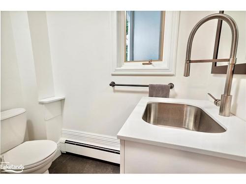 159 Walnut Street, Collingwood, ON - Indoor Photo Showing Bathroom