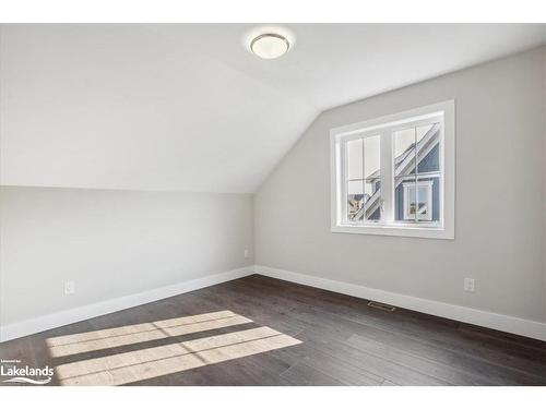 163 Sugar Maple Street, The Blue Mountains, ON - Indoor Photo Showing Other Room