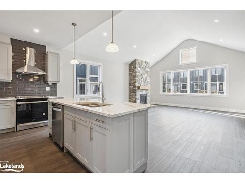 163 Sugar Maple Street, The Blue Mountains, ON - Indoor Photo Showing Kitchen With Double Sink With Upgraded Kitchen