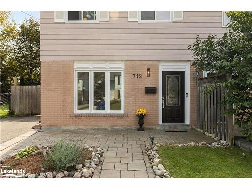 712 Elgin Street, Newmarket, ON - Outdoor