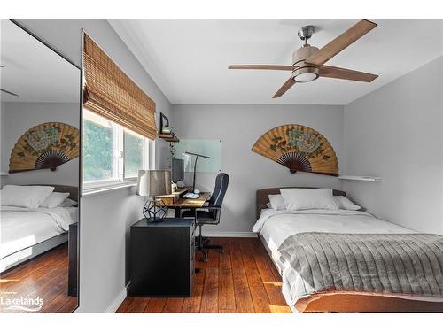 712 Elgin Street, Newmarket, ON - Indoor Photo Showing Bedroom