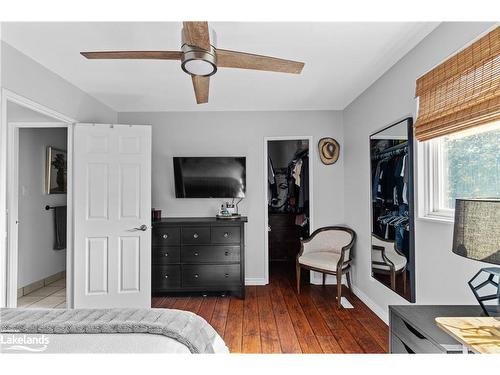 712 Elgin Street, Newmarket, ON - Indoor Photo Showing Bedroom