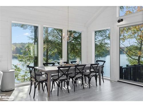 27 Playfair Island, Seguin, ON - Indoor Photo Showing Dining Room