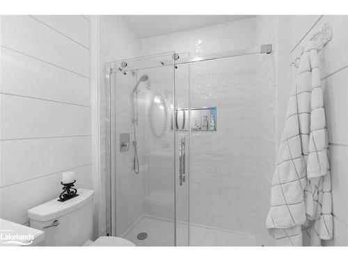 27 Playfair Island, Seguin, ON - Indoor Photo Showing Bathroom