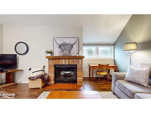 214 Escarpment Crescent, Collingwood, ON - Indoor Photo Showing Living Room With Fireplace