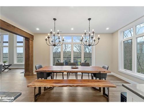 34 St Georges Court, Huntsville, ON - Indoor Photo Showing Dining Room