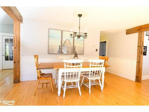 18 Homestead Drive, Clearview, ON - Indoor Photo Showing Dining Room