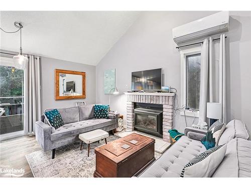 11-442 Oxbow Crescent, Collingwood, ON - Indoor Photo Showing Living Room With Fireplace