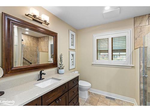 119 5Th Avenue E, Owen Sound, ON - Indoor Photo Showing Bathroom