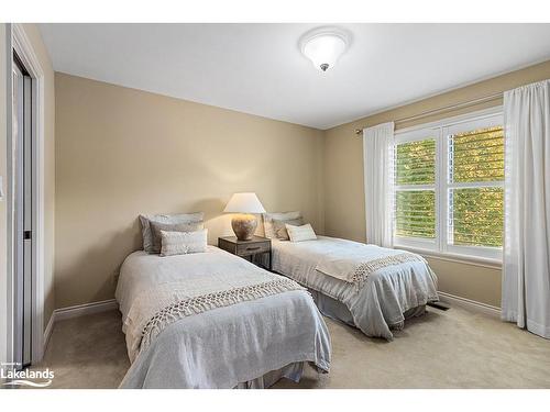 119 5Th Avenue E, Owen Sound, ON - Indoor Photo Showing Bedroom