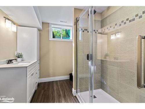 119 5Th Avenue E, Owen Sound, ON - Indoor Photo Showing Bathroom