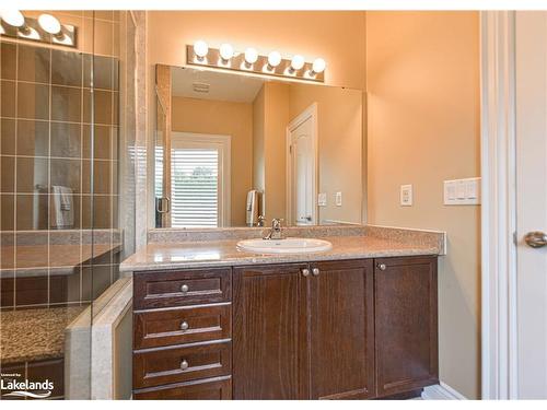 1-10 Invermara Court, Orillia, ON - Indoor Photo Showing Bathroom